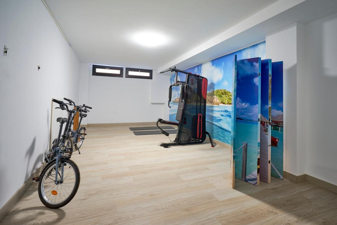 Studio Deluxe With Shared Roof Terrace Malaga Bagian luar foto
